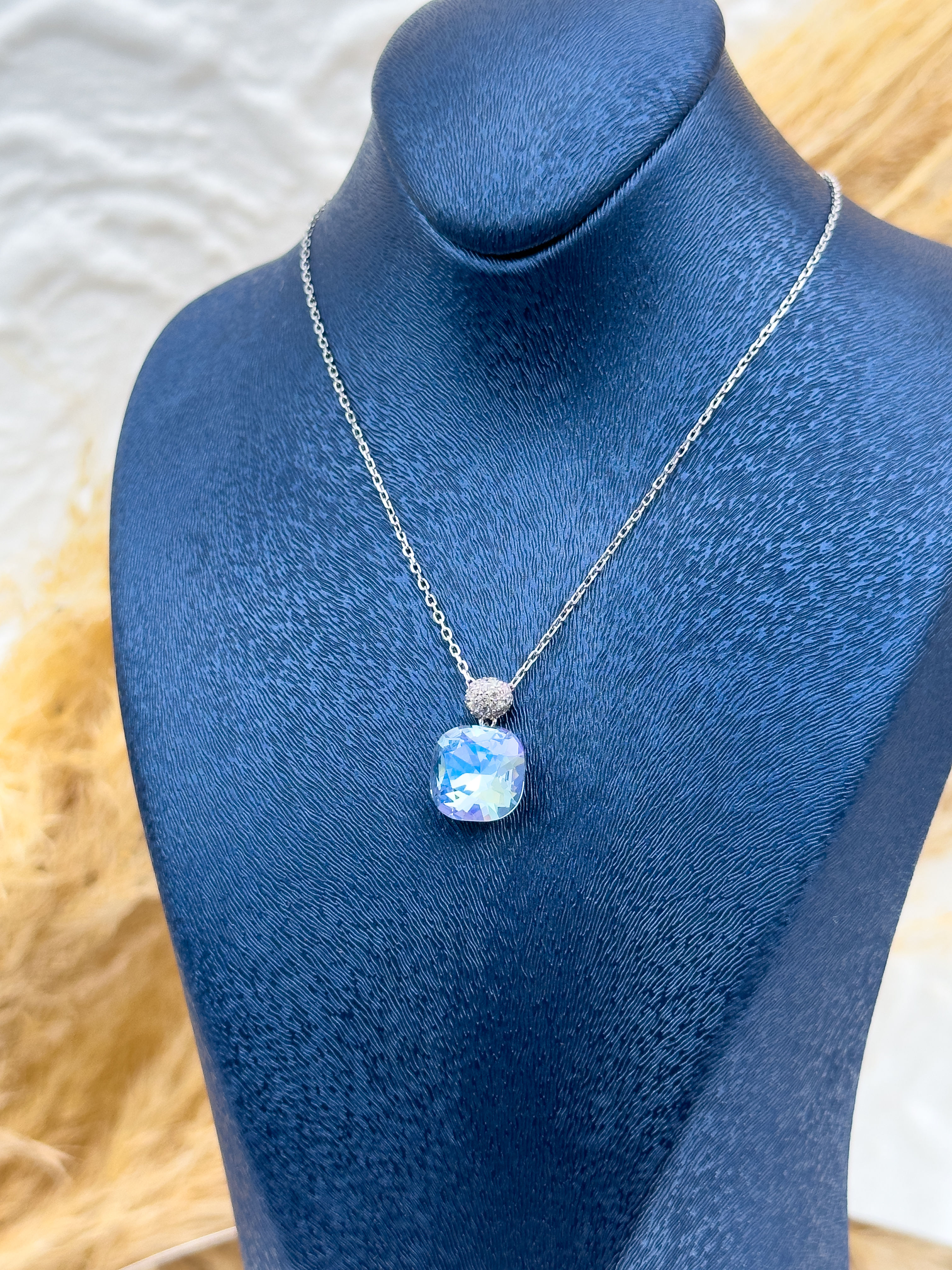 925 Ayar Gümüş Baget Mistik Topaz Taşlı Özel Tasarım Kadın Kolye